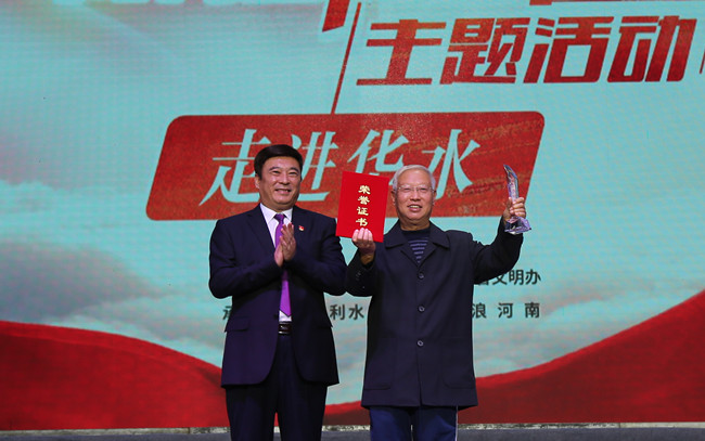 刘慈欣650.jpg