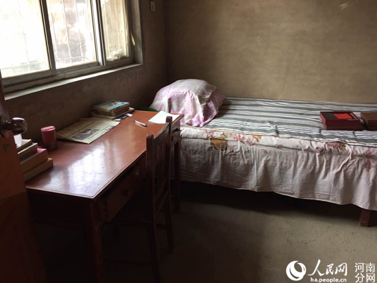 5孟瑞鹏生前住过的小屋.jpg