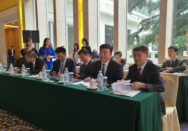 2.我校党委书记王清义教授、副校长王天泽教授应邀作为中国代表团成员出席会议.jpg