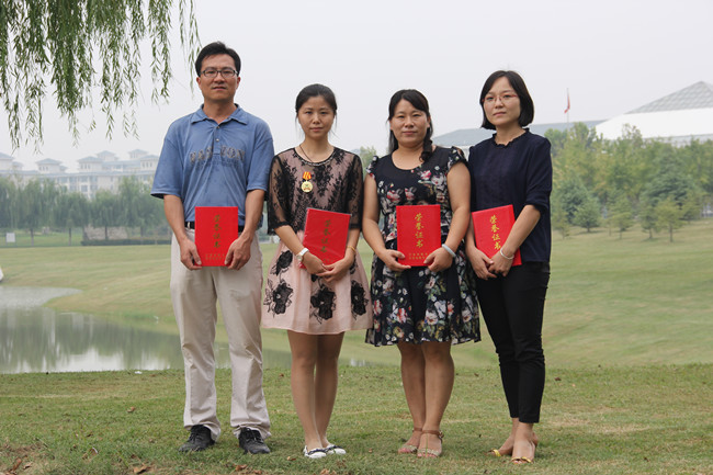 2思政左第一:霍贺;第二李金锴;第三吴娜,第四张璐_副本.jpg