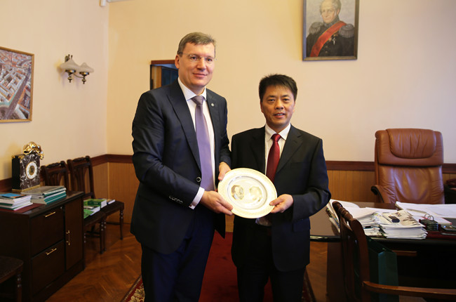 E25B0660111_副本 3.jpg