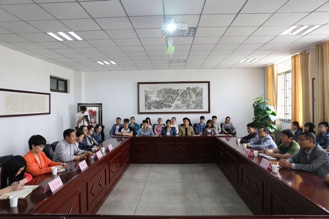 河南农业大学在国教会议室座谈会现场.jpg