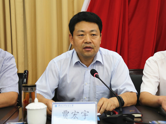 贾宏宇副本.jpg