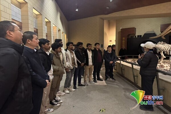 “豫”见黄河安澜 探寻炎黄文化——华北水利水电大学和河南地矿集团联合举办国情教育研学活动