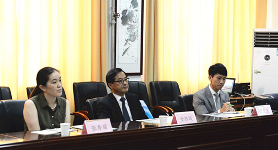 韩国启明大学金主任一行 左起 张秀丽,金钰晙,余庆民_副本.jpg