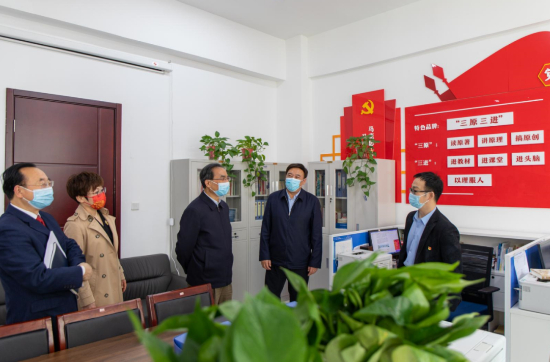 我省高校思政课教学质量提升座谈会召开 我省高校思政课教学质量提升座谈会召开