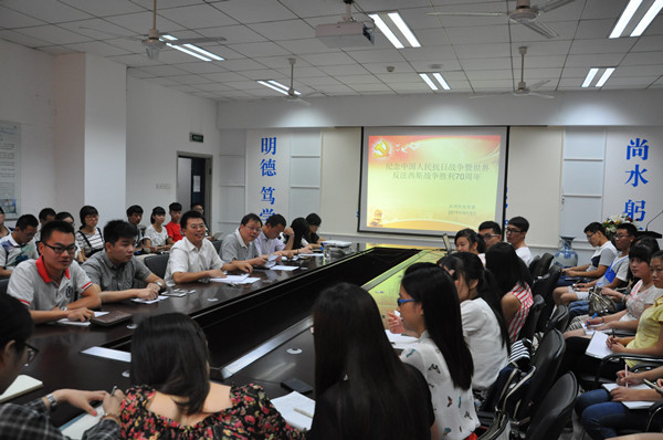 1 座谈会_副本1111.jpg